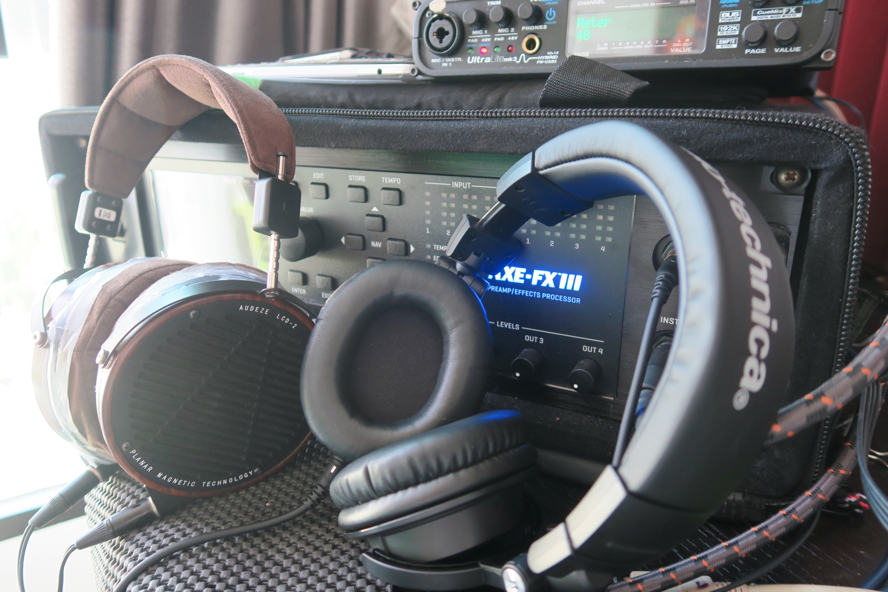 Audeze-LCD-2-Vs-Audio-Technica-ATH-M50x.jpg